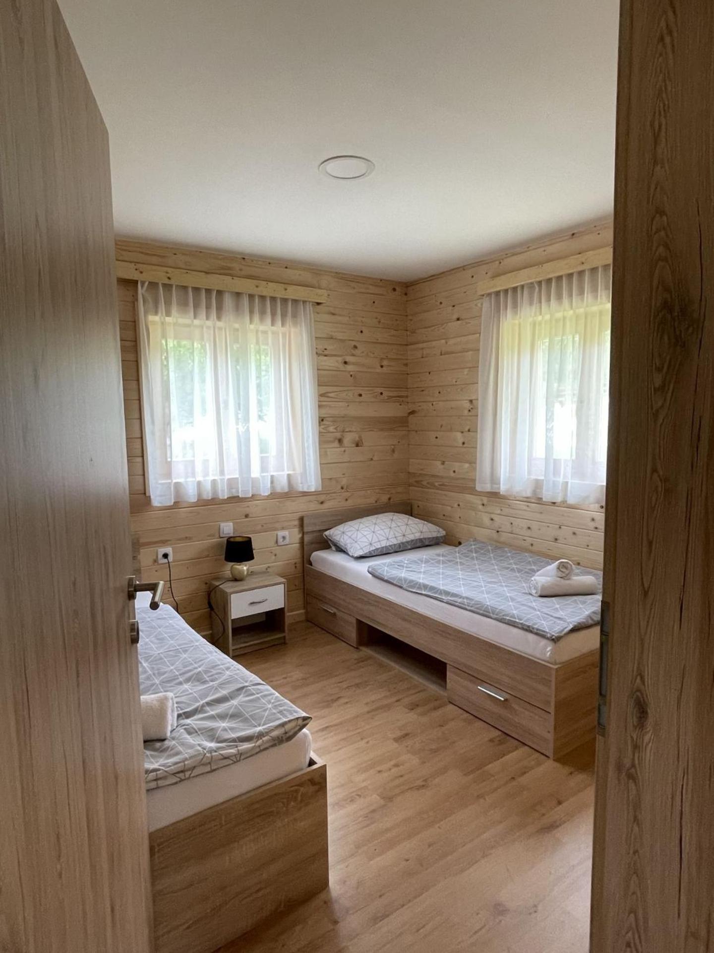 Martinova Izba - Family Bungalows Laško Værelse billede