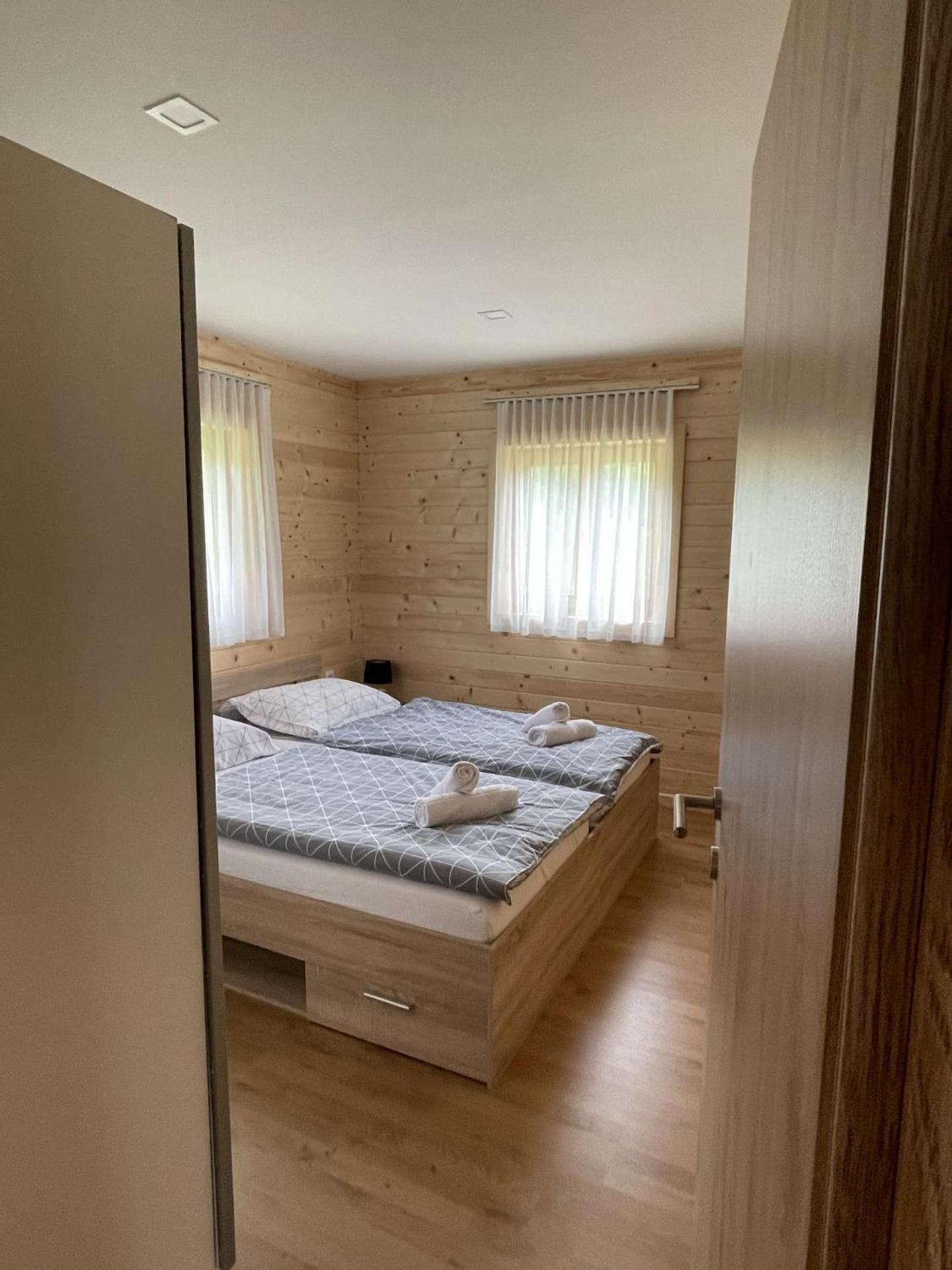 Martinova Izba - Family Bungalows Laško Værelse billede